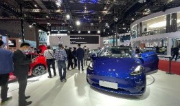 特斯拉工厂最新爆料视频,揭秘自动化生产线与未来制造趋势